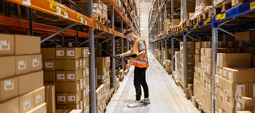 KINGTOP KP-18 Enhancing Global Logistics Inc. Warehouse Efficiency and Improving Logistics Management